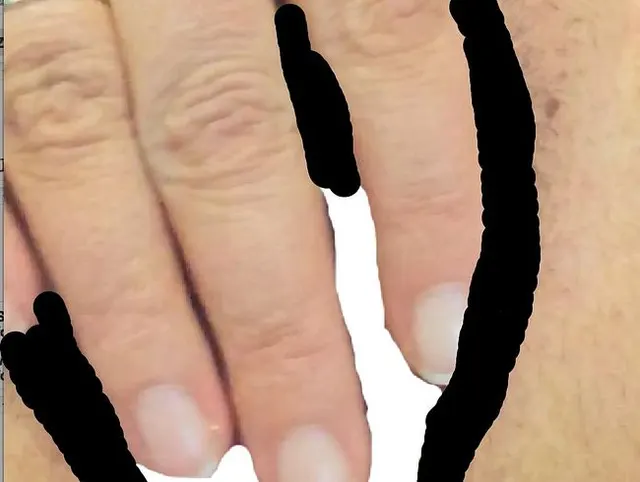 Meine gepiercte Muschi aus nächster Nähe erkunden