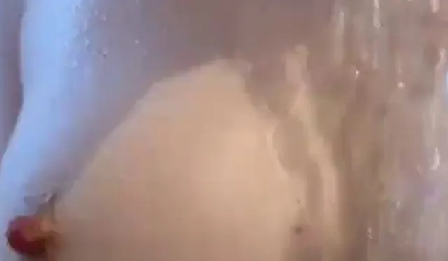 Die Dusche war heiß??????
