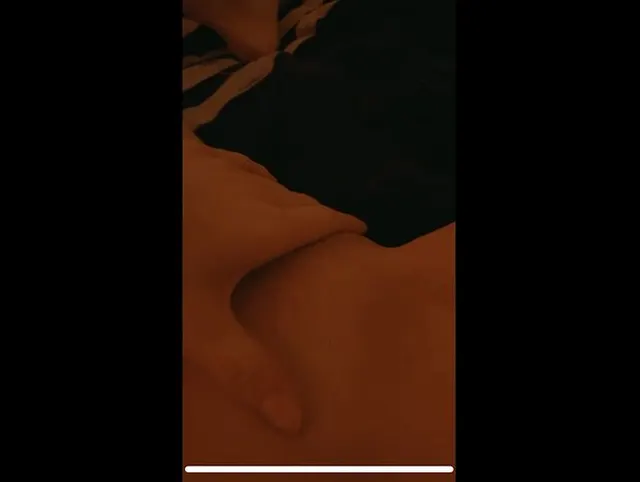SexyCeline macht es sich selbst
