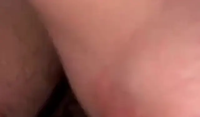 Im Hotelzimmer mit Stellungswechsel und Creampie!!