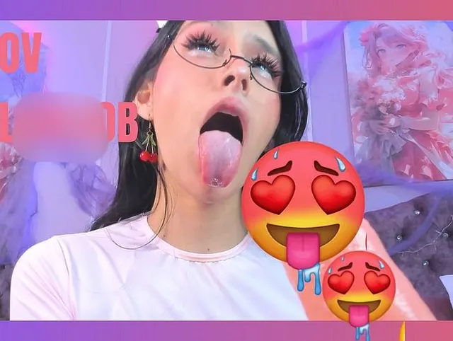 Ein köstlicher Blowjob mit einer spektakulären Perspektive. Schauen Sie sich mein Video an und genießen Sie diese Ansicht (wit