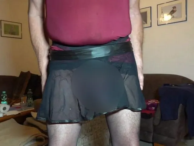 Damensamen auf ihr Nylonröckchen