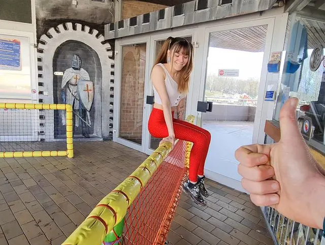Heimlich im FREIZEITPARK gefickt und bespritzt!!