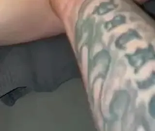 Mein erster Fistingversuch mit meinem Mitbewohner?
