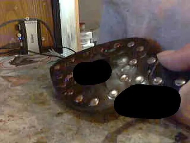 auf den Tisch