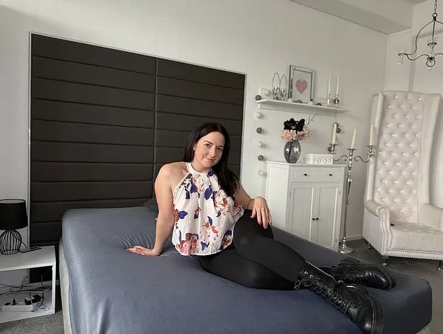 Würdest du das auch machen?! CREAMPIE vom Hausfreund!