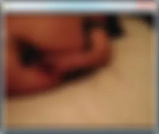 Arsch und Fotze mit zwei Dildos verwöhnt