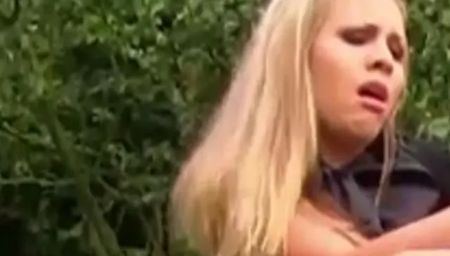 Ficken mit dem Nachbars Jungen