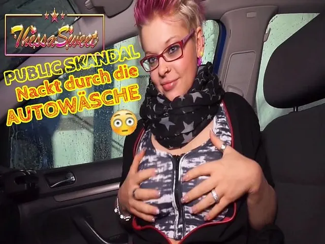 Nackt durch die Autowäsche