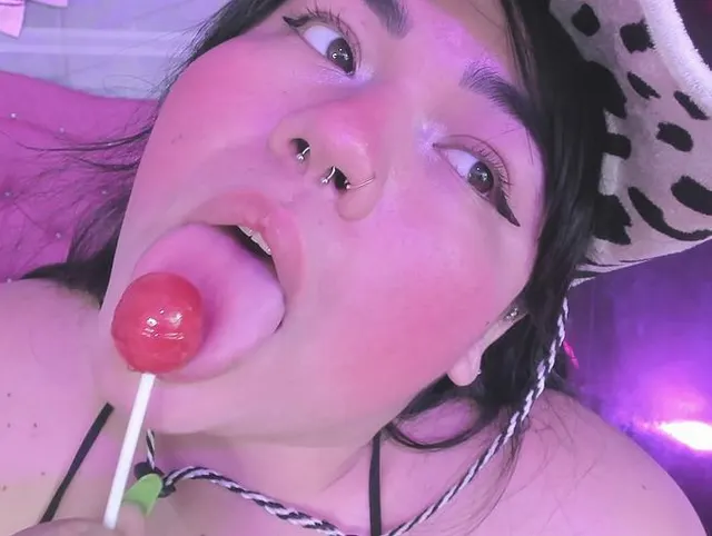 Sexy Ahegao aus der geilen Vawuera, flirtet mit dir