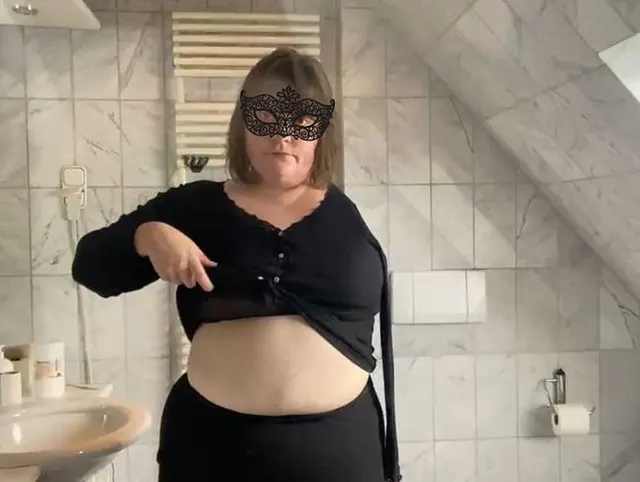 OMG! ICH HABE ES GETAN! ICH ZEIGE MICH IN SEXY UNTERWÄSCHE!!!