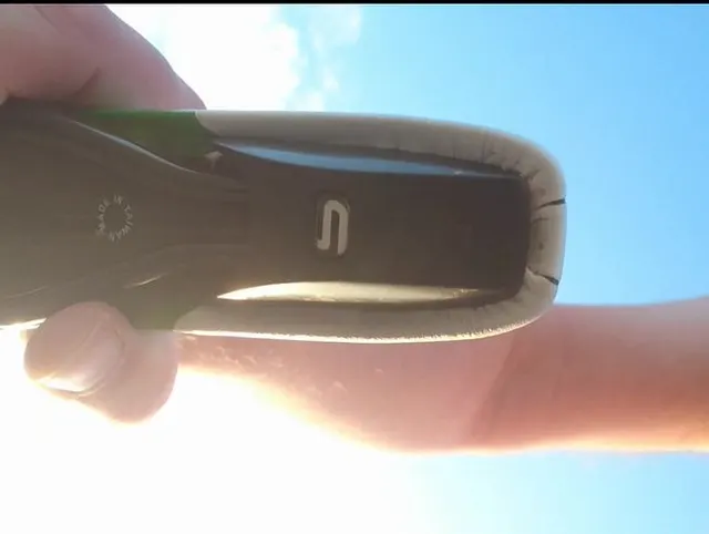 Nackt auf dem Fahrradsattel ** Outdoor **