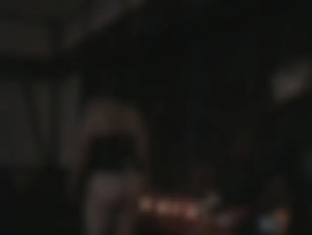 Sklaven Dressur am Eierband