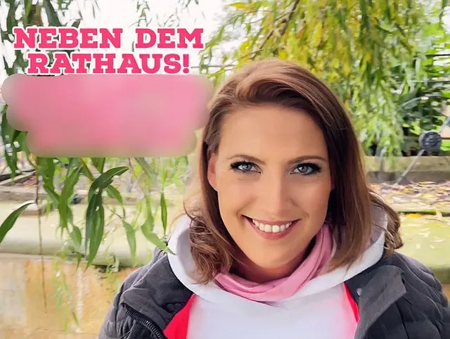Neben dem Rathaus! Riskanter schneller Blowjob!