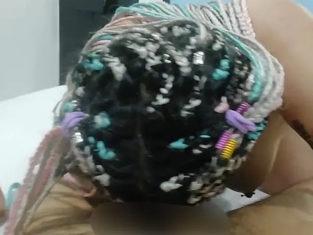 DANIELLA_WHITE IN EINEM TIEFEN MUND
