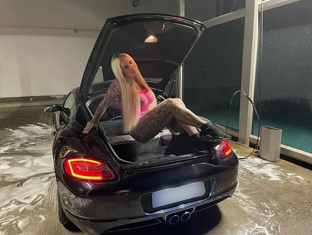 NOTGEILE STEFFI DELUXE | Geheimnis Lovense bringt mich in der Öffentlichkeit geil zum spritzen