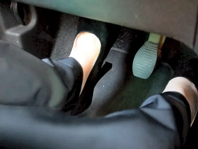 Pedal pumping in Heels