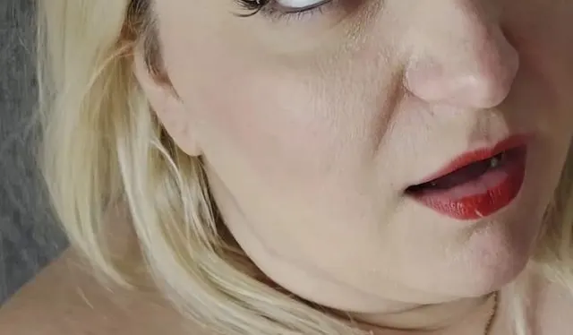 CURVY LUCY saugt mich leer! Bis zum letzten Tropfen