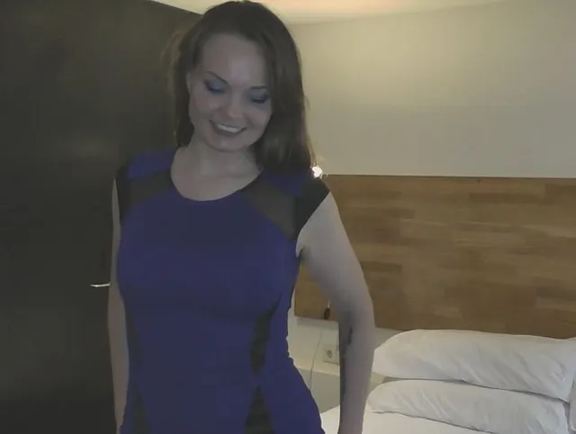 Ich mache einen Blowjob und ficke mit Luke Hardy