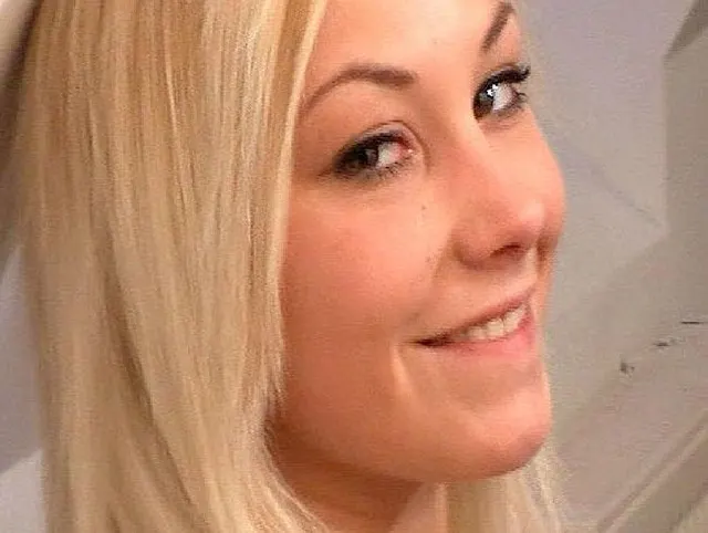 Teeny Lisa 18 • Hard Fuck