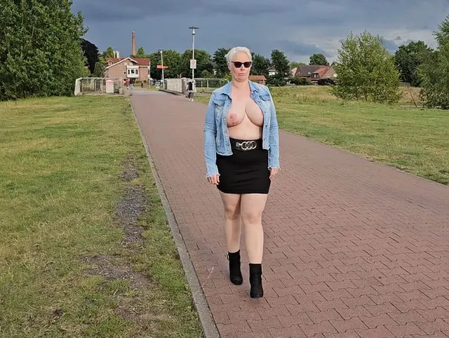 Frivol im Park und am See