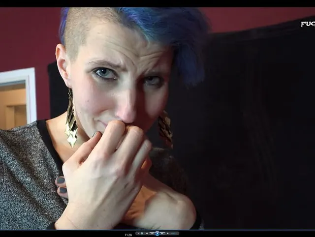 Clip 96Jo-A Frauchen In Trouble – ganzer Film--
