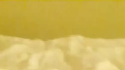 Cumshot ! Er spritzt mir nach dem lutschen auf meine dicken Titten ! ??? (Kein ton)