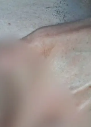 Hörst du, wie feucht meine Lustspalte ist? Ich liebe dieses Geräusch ?