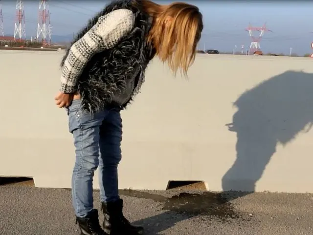 Pipi auf der Strasse