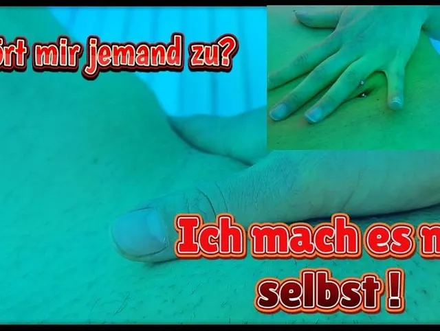 Kitzler unter der sonnenbank bearbeitet - hört mir jemand zu?