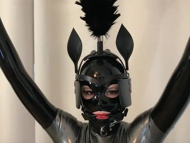 Bupshi - Latex Pony Girl Training
