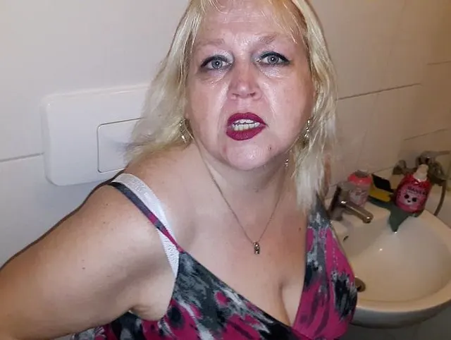 Vorschau aus Fetisch: Stehpiss mit Furz